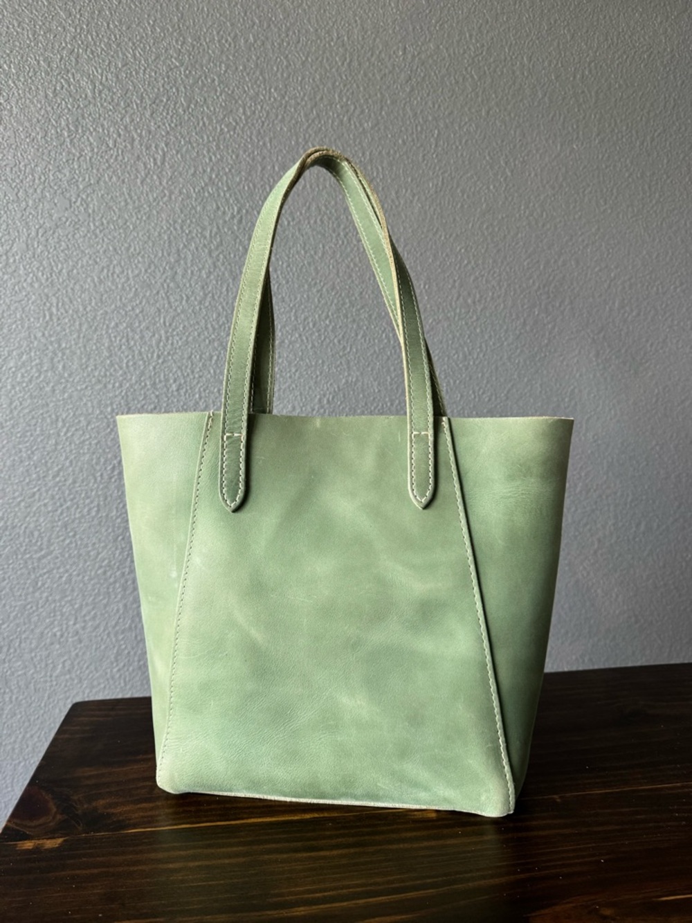 Portland Leather Large Cucumber Juliette Tote - Picture 4 of 9